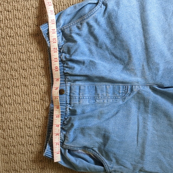 Allison Daley s10 high rise denim shorts - Picture 3 of 7